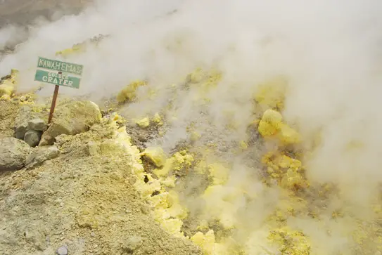 Golden Crater Gunung Papandayan